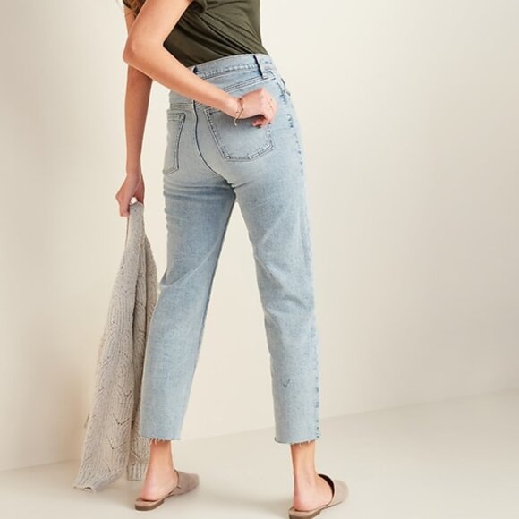 Old Navy Extra High-Waisted Sky-Hi Straight Raw-Hem Jeans for Women - Picture 3 of 6
